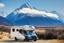 Discover 4 Berth Deluxe - Island Bed